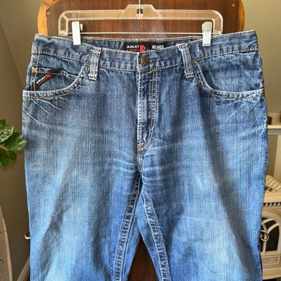 Ariat FR M4 Jeans Men’s 38X30 Blue Denim Relaxed Fit Boot Cut Workwear - Picture 2 of 8